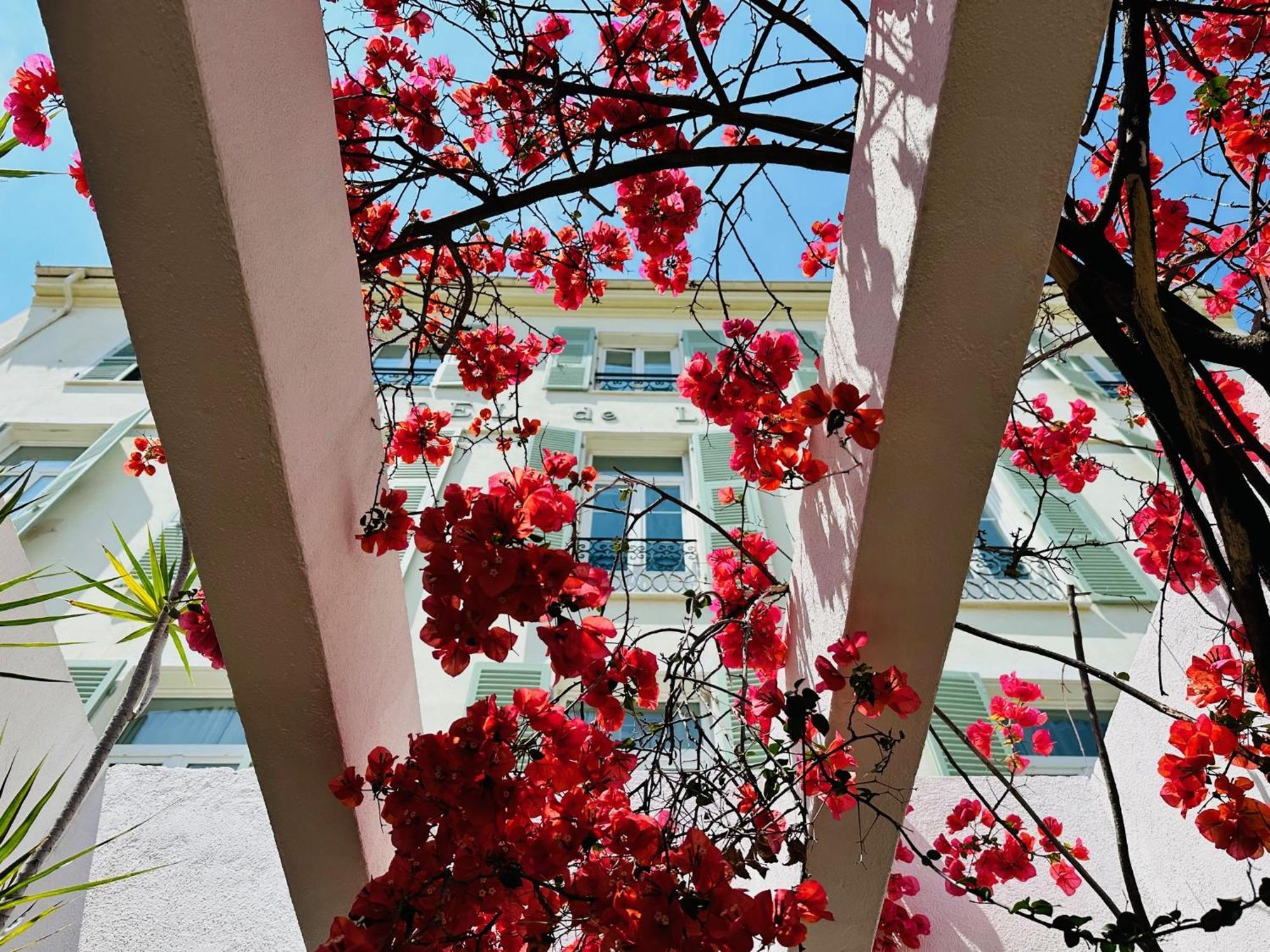 Hotel De Londres Menton Exterior photo